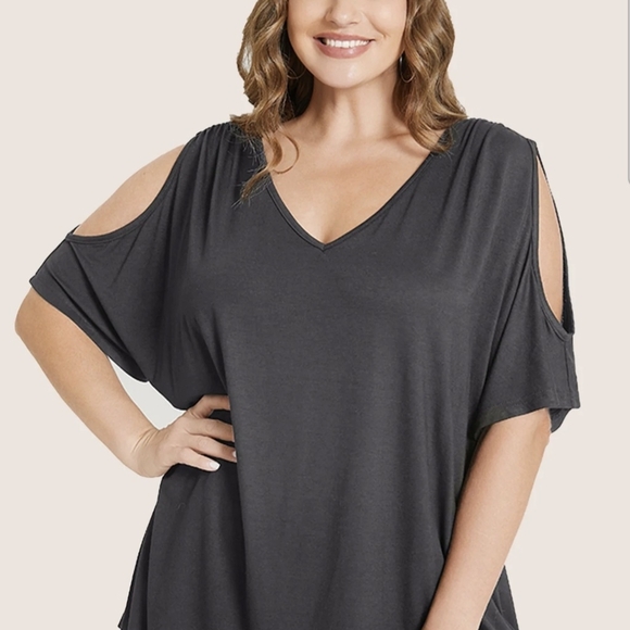 BloomChic Tops - LOT OF 2 BloomChic Cold Shoulder Tops Plus Size 22 / 24 3x 1 Black 1 Grey